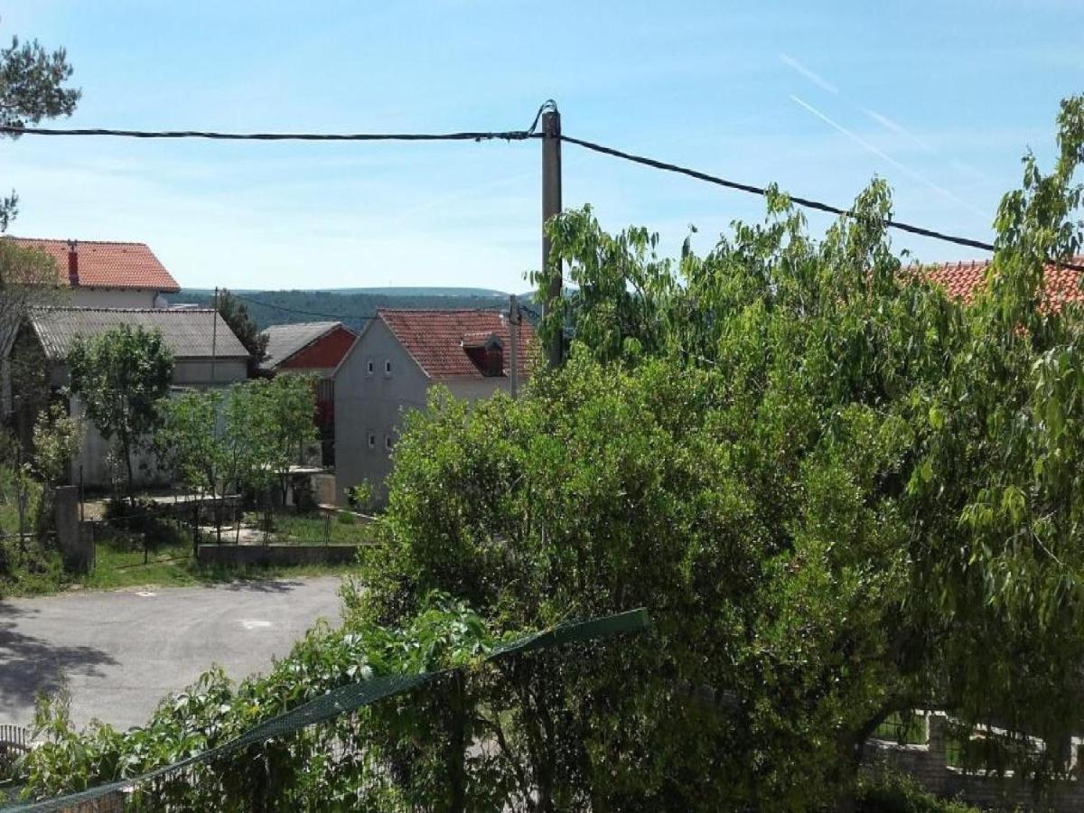 Apartments Smilje I Maslina Gornji Karin Exterior foto