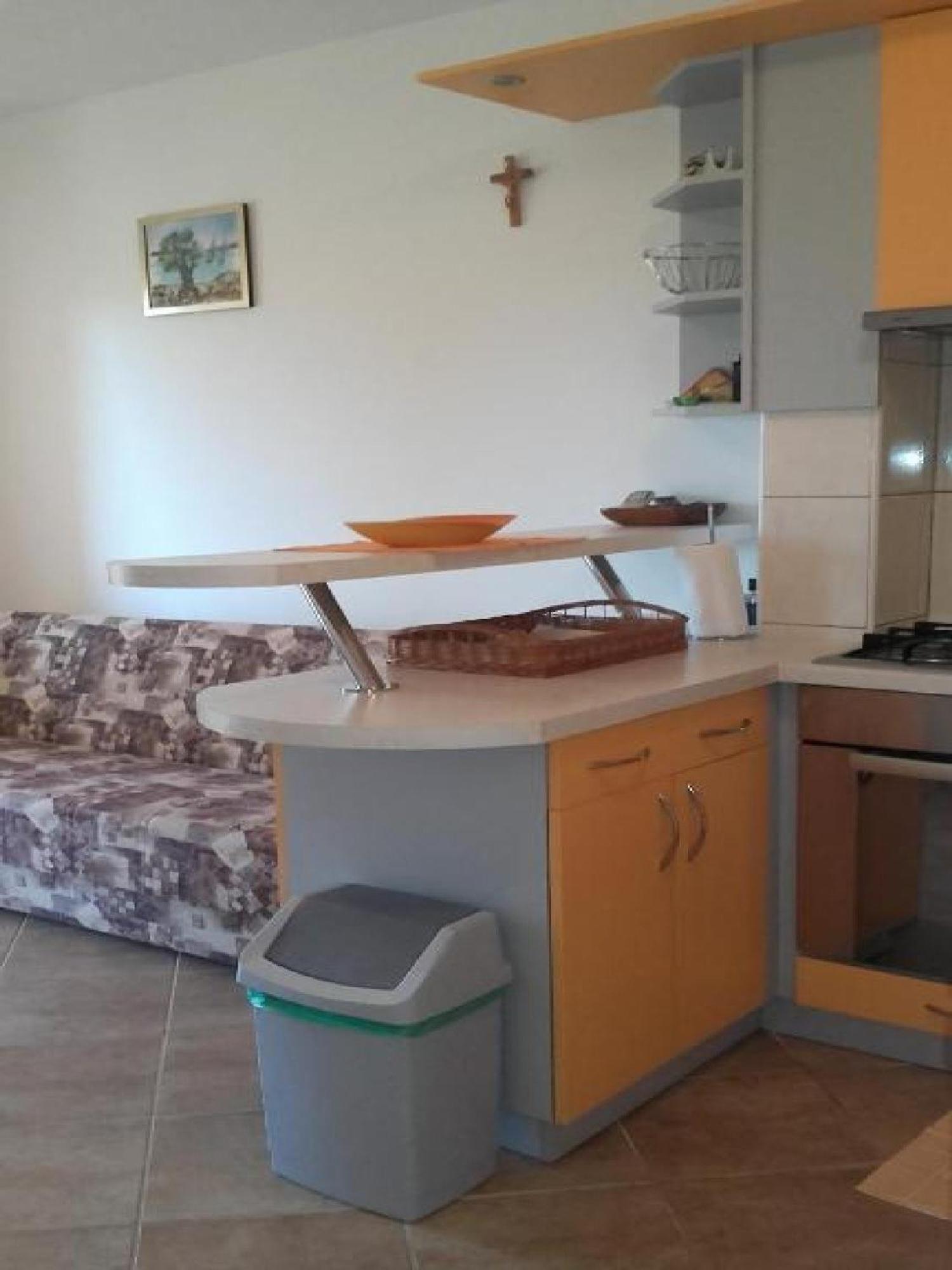 Apartments Smilje I Maslina Gornji Karin Quarto foto